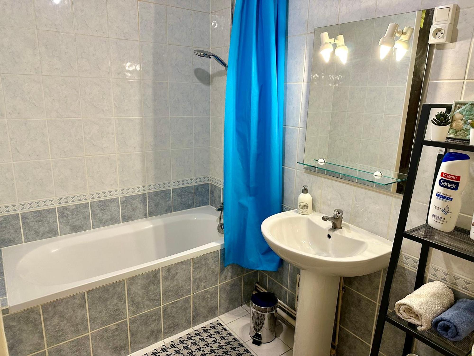 La C@Sa: Appartement Lumineux De 4Pieces / 3Ch/ Balcon/ Parking Bagnolet Εξωτερικό φωτογραφία