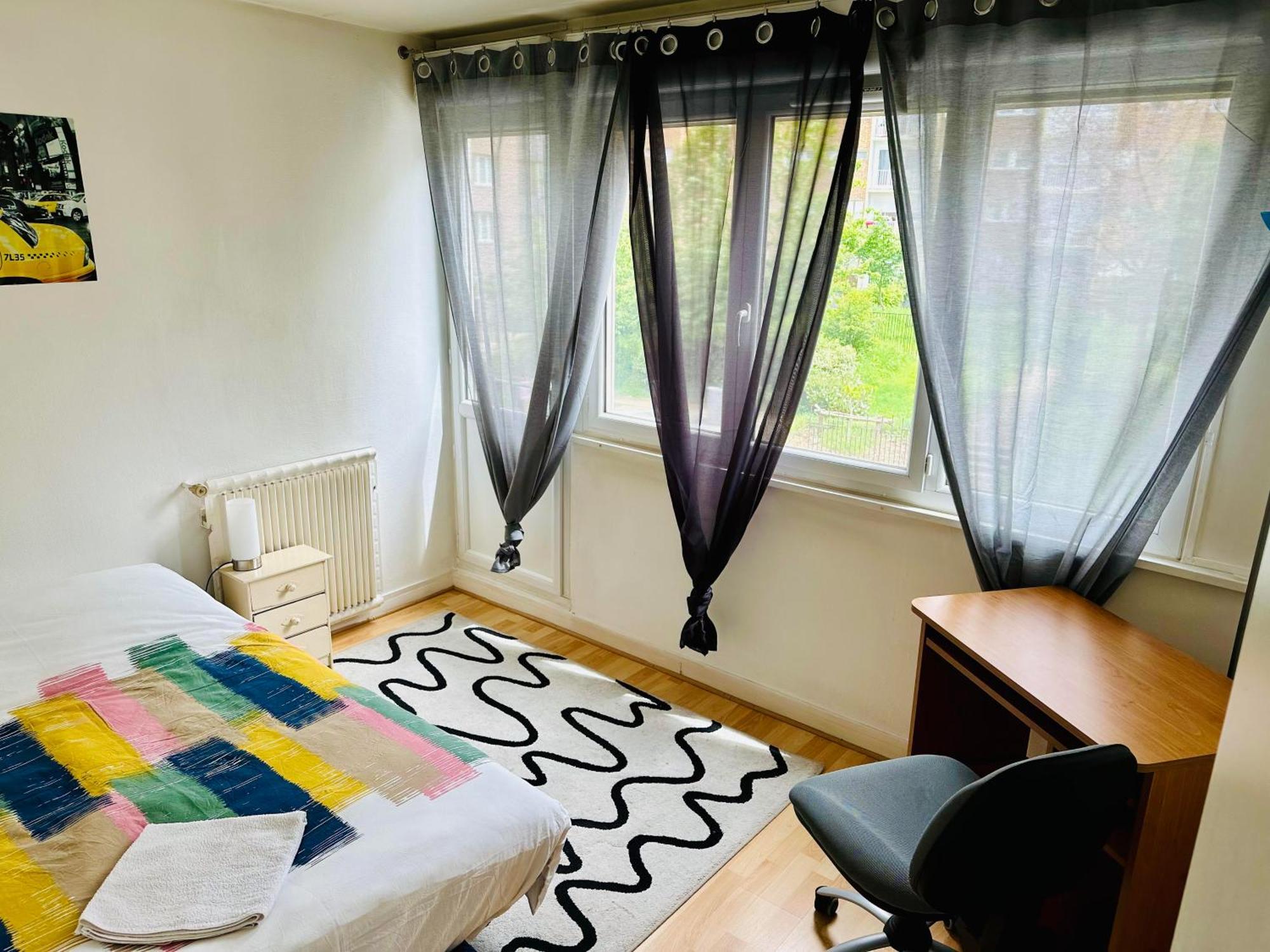 La C@Sa: Appartement Lumineux De 4Pieces / 3Ch/ Balcon/ Parking Bagnolet Εξωτερικό φωτογραφία